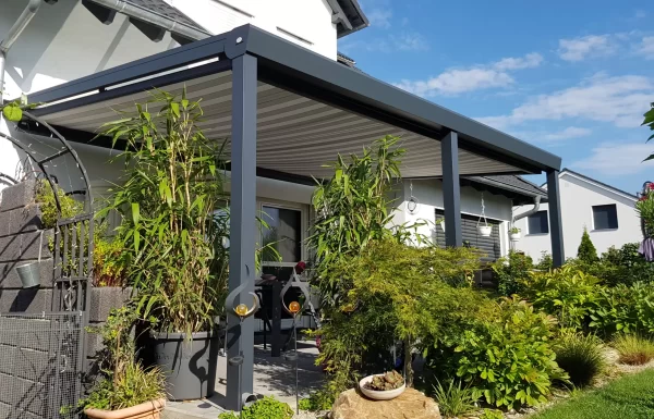 Terrassenüberdachung {Stadt}